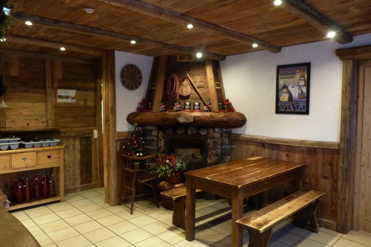 Le Refuge Du Lachat 크레볼랑 외부 사진